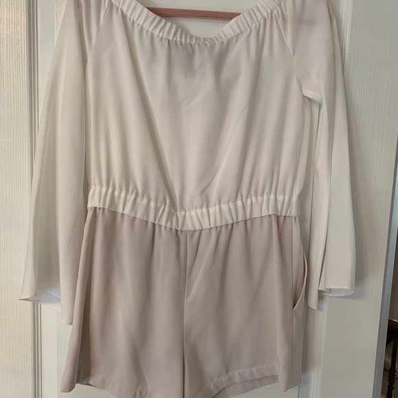 BCBG Romper Size S - Picture 3 of 3